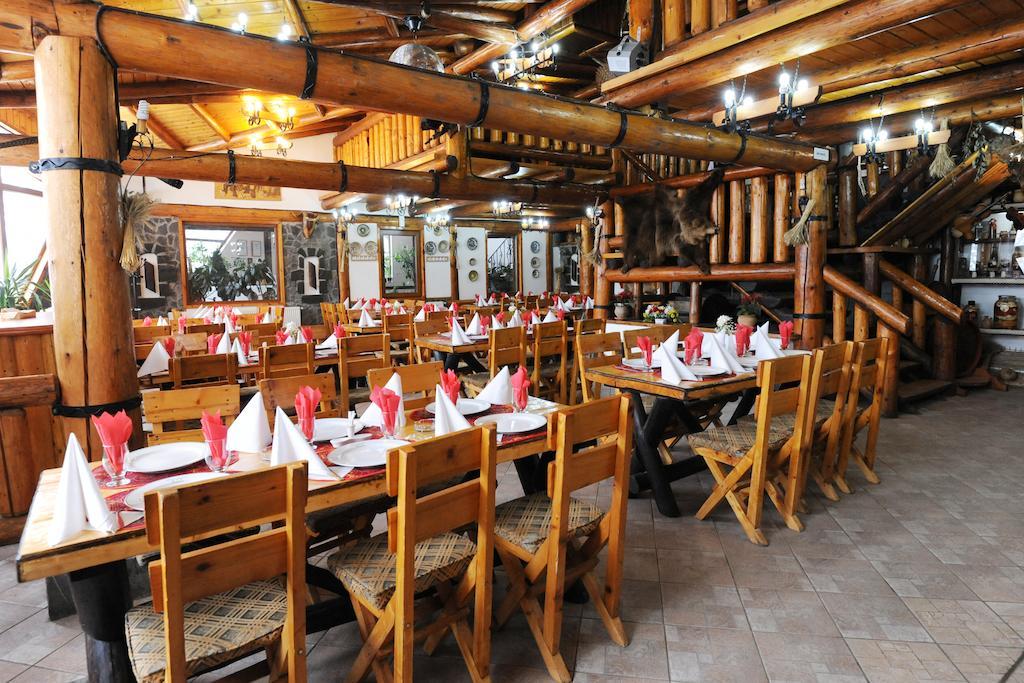 Hotel Gura Diham Buşteni Exterior foto