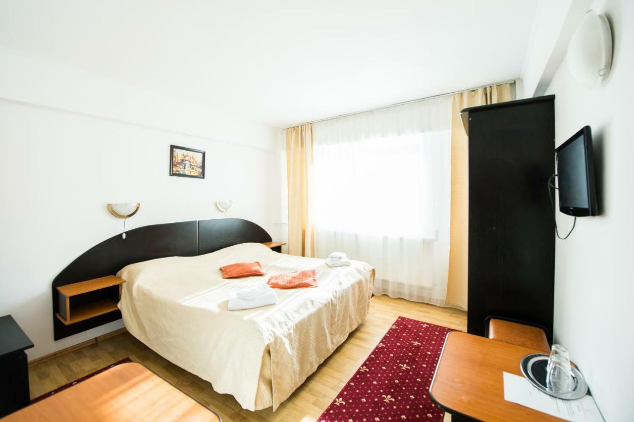 Hotel Gura Diham Buşteni Exterior foto